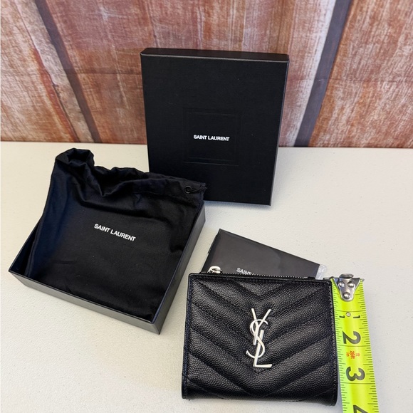 Saint Laurent Black Quilted Card Holder - Picture 16 of 16